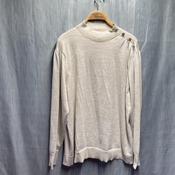 🇺🇸 Liz Claiborne gold stitch Cream Button-Shoulder Sweater size 2X - Picture 2 of 10